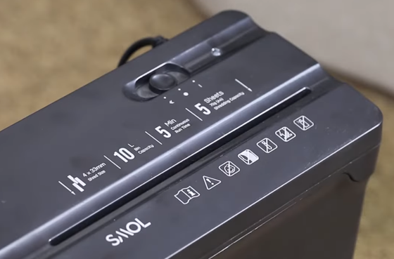 01 Deli ET015 Déchiqueteuse